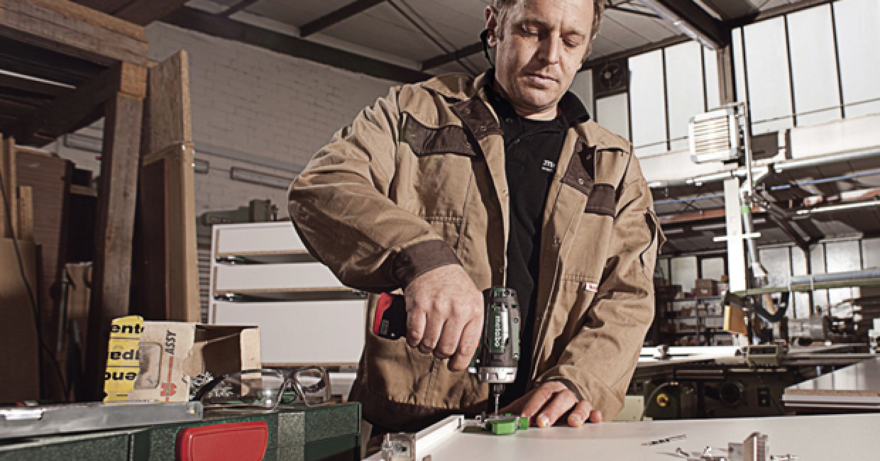 The PowerMaxx BS by Metabo is deally suited for light and medium drilling and screwdriving applications