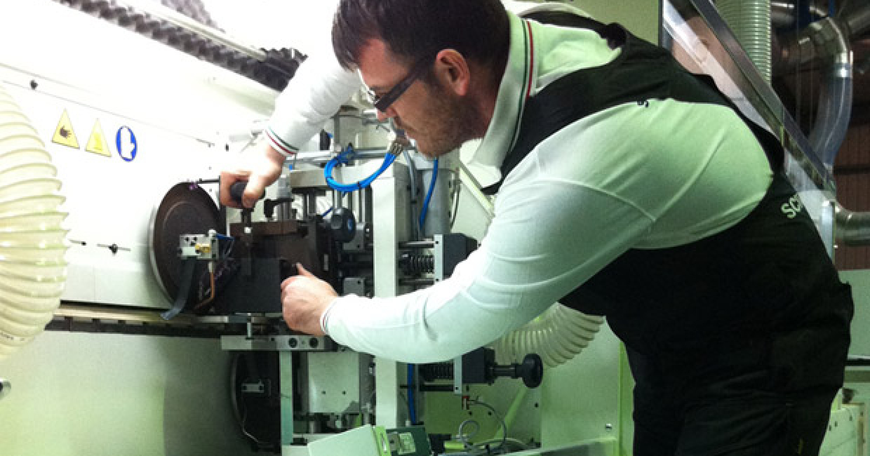 SCM engineer Jon Wilson servicing a Stefani edgebander