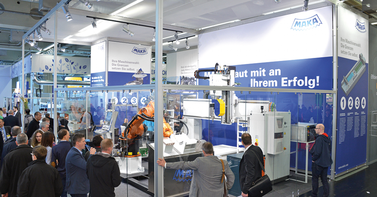 The busy Maka stand at HolzHandwerk