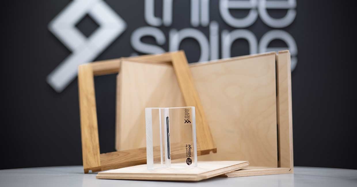 Threespine has made it possible to assemble furniture with a simple click