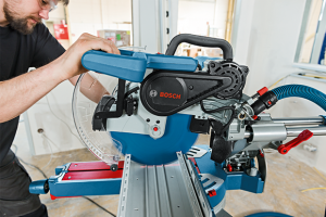 Two new professional Bosch sliding mitre saws