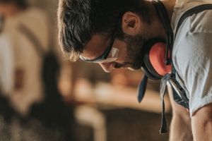 Report reveals 90% of UK carpenters experience mental health problems due to work 